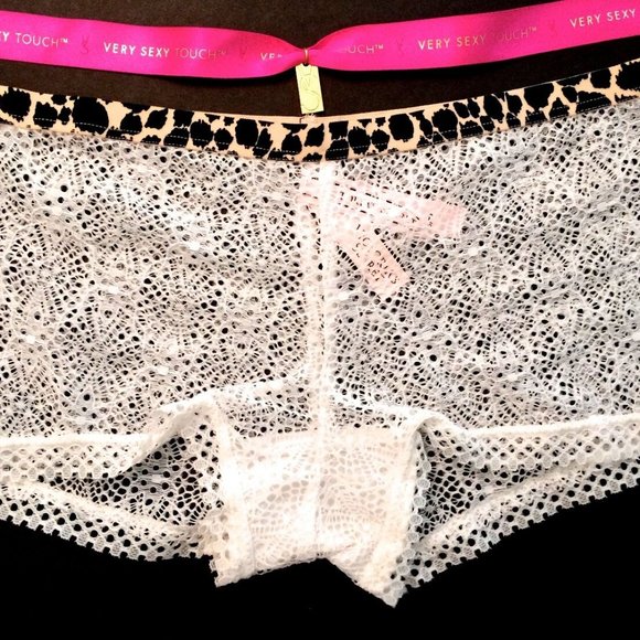 RARE Victorias Secret Lace Shortie Boyshort Panty - Picture 3 of 6